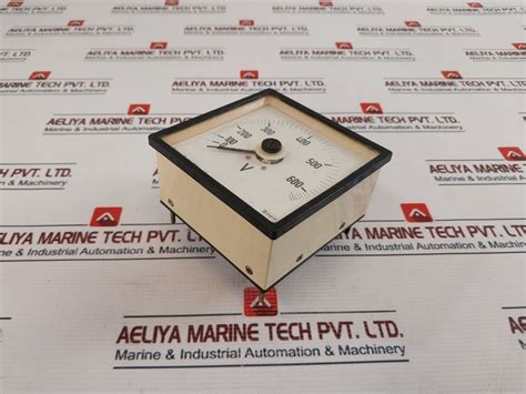 Crompton 0-600V Voltage Panel Meter 4766401 – Aeliya Marine