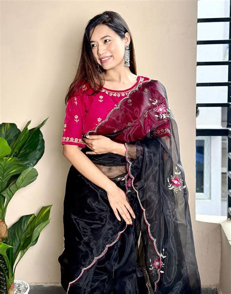 Black Organza Saree With Embroidery Butta Work – Sareewave