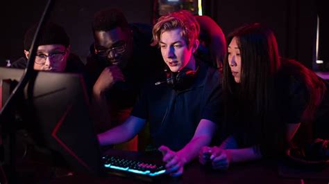 How to prevent DDoS attacks while online gaming