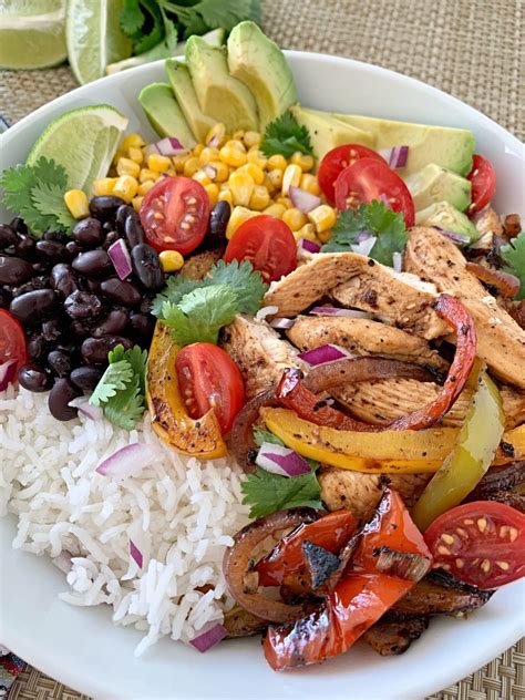 Easy Chicken Fajita Bowls - Apple A Day