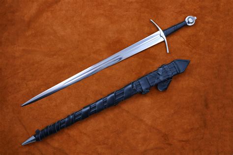 The Medieval Knight Sword (#1306) - Darksword Armory