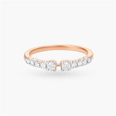 A Blingy Connect Ring