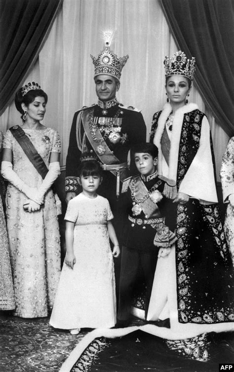 Farah Pahlavi And Shah
