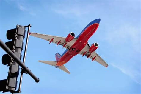 Trump Suddenly Starts Liking Muslims, Lifts Ban On Refugees From 11 ...