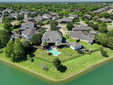 These Texas suburbs ranked best places in state to live