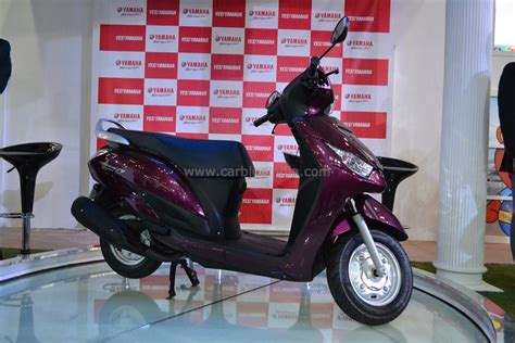 Yamaha Alpha Unisex Scooter Unveiled At Auto Expo 2014 » Car Blog India