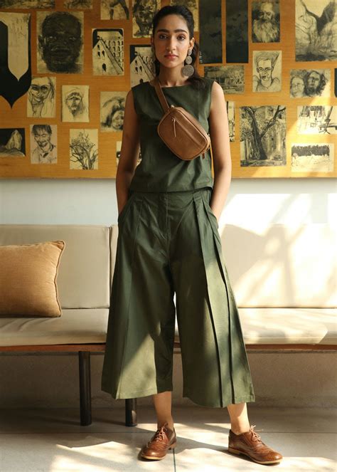 Get Solid Classic Pleated Culottes at ₹ 2390 | LBB Shop