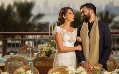NEW YORK, NEW YORK - JANUARY 01:  New York Mayor Zohran Mamdani and his wife Rama Duwaji wave after