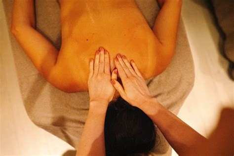 Rejuvenating Massages, Hampshire | Chewton Glen Hotel & Spa
