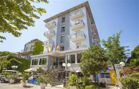 HOTEL NEW CASTLE (Cesenatico) - Hotel Reviews, Photos, Rate Comparison ...