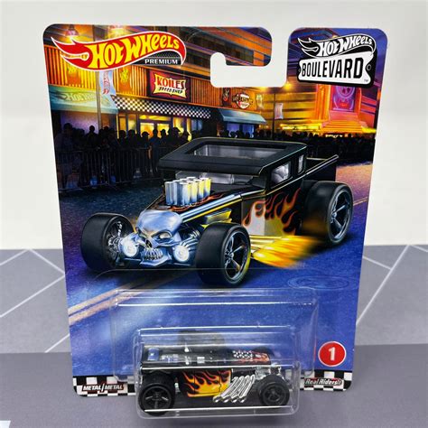 Hot wheels premium bone shaker boulevard real riders – MgMinis DieCast