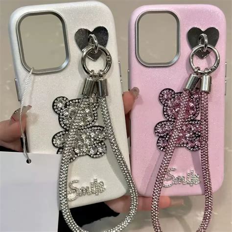 Phone Cases for Women - How to Select the Right One in 2025? – Peeperly