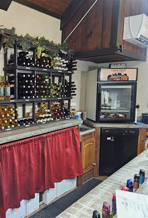 A Complete Guide to Wineries in Nashville, Indiana (2024)