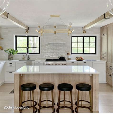 Kitchen No Upper Cabinets