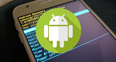 ¿Por qué mi celular tiene la pantalla negra pero sigue encendido?