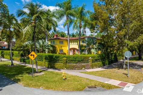 About Coral Gables Section | Schools, Demographics, Things to Do ...