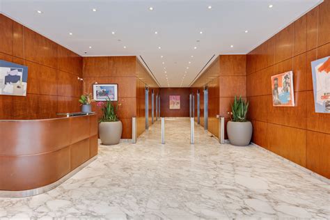 450 Park Avenue - New York Offices