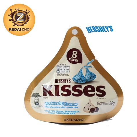 Chocolate HERSHEY'S Kisses Cookies 'n' Crème with Cookie Bits Pouch 36g ...