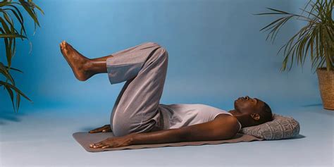 10 Essential Stretches for Tight Leg Muscles - STRETCHMED