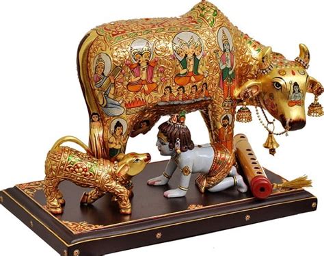 Kamdhenu Cow: कामिका एकादशी पर घर ले आएं कामधेनु गाय की प्रतिमा/चित्र ...