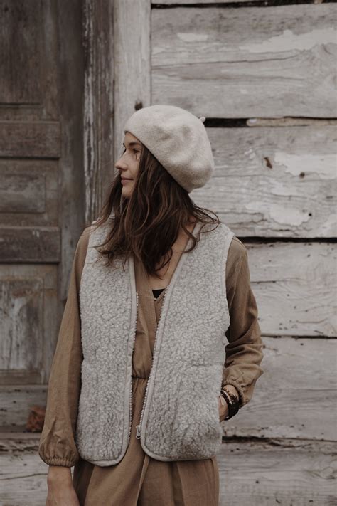 WOMEN WOOL VEST – A BASIC BRAND