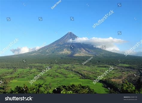 Mount Mayon Volcano Province Bicol Philippines Stock Photo 63585139 ...