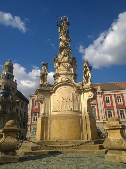 Statuia Sfânta Maria și Sfântul Ioan Nepomuk