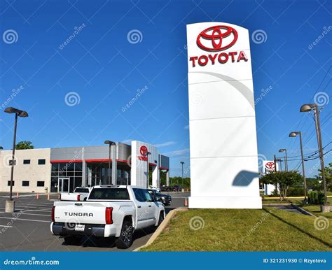 Toyota Logo Near a Car Dealer Building Editorial Image - Image of trade, cars: 321231930