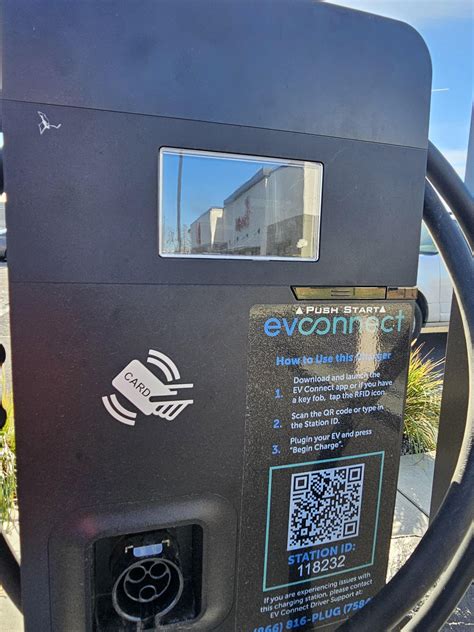 Chick-fil-A | Kennewick, WA | EV Station