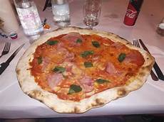 pizzeria leggera pavia pizza rossa foto di locanda pastore pizzeria leggera pavia pizza rossa foto di locanda pastore