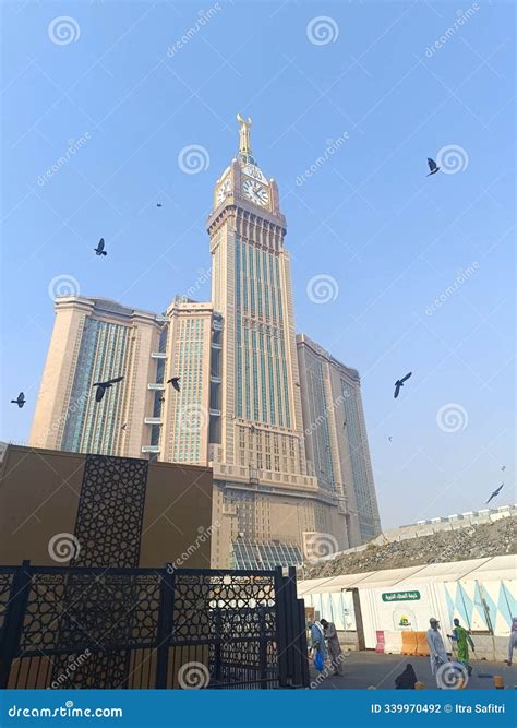 Mecca Saudi Arabia - Crowded People In Al Kaaba In Al Haram Mosque ...