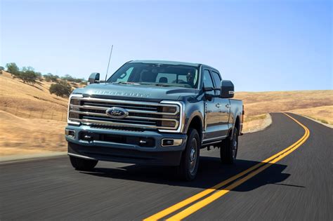 The New 2023 Ford F-250 Super Duty Looks Ready to Work | Edmunds