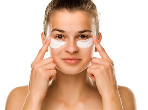 These Best Home-made Under Eyes Masks Will Remove Dark Circles