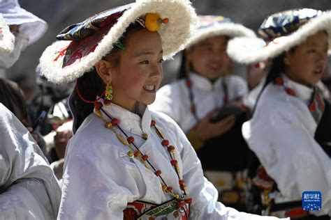 舌尖上的民族，藏族人的“糌粑情怀”_青稞