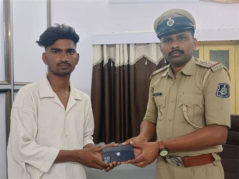 'Tera Tujko Arpan' by Bet Dwarka Police, Two missing mobile phones ...