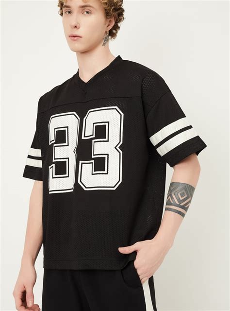 Buy Men Mesh Boxy Fit Sports T-shirt Online at just Rs. 699.0 ...