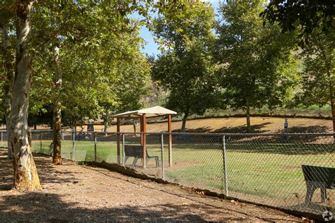 Calabasas, CA City Guide | About Living in Calabasas - Homes.com