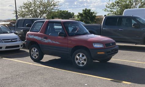 First Generation Toyota RAV4 2-Door with 90s side graphics - The official car of? : r ...