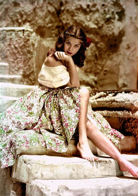 Pictures of Kelly Jean Peters