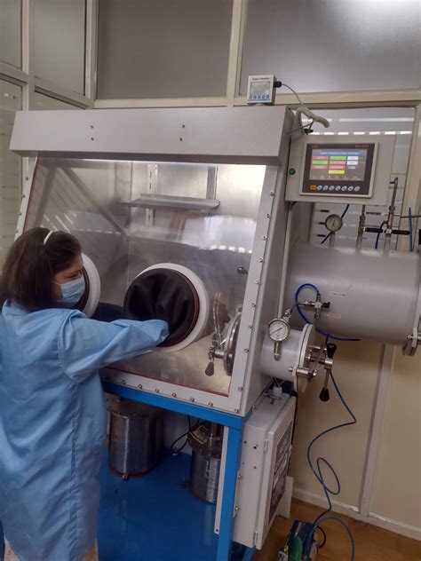 Hybrid Nanodevice Research Group