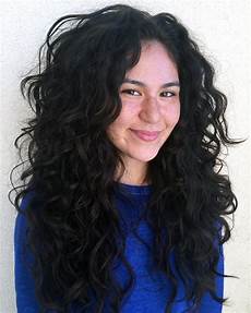 Hairstyles For Curly Hair by 25 Cutest Hairstyles For Curly Hair In 2018 Hairstyles For Curly Hair