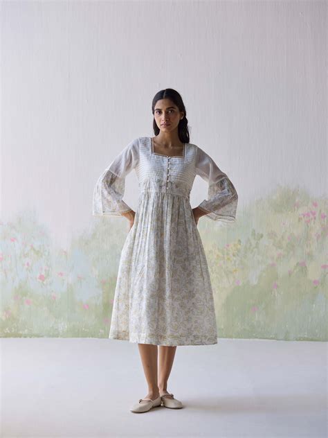 Matilda Pleat Midi Dress: Embrace Summer Elegance