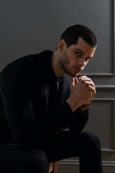 Businessman with Black Shirt 的图像结果