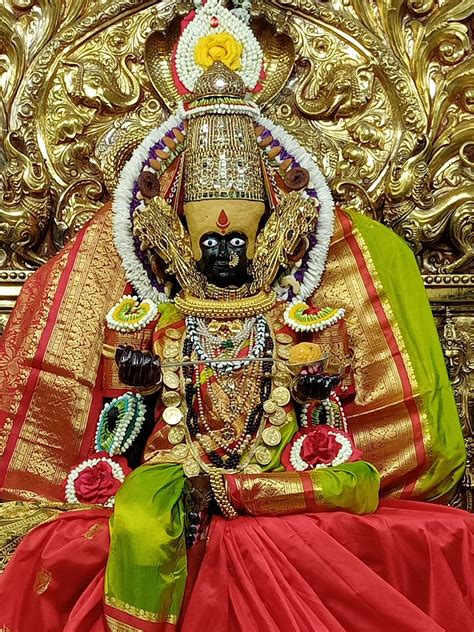 अन्नपुर्णा रूपातील करवीर निवासिनी श्री अंबाबाई - Mumbai Tak - kolhapur ...