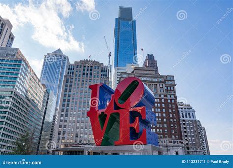 Love Sculpture in Philadelphia, Pennsylvania Editorial Photo - Image of ...