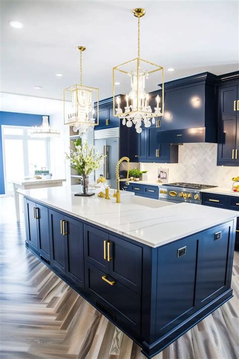25 Navy Blue Kitchens You’ll Fall in Love With | Kitchen inspiration ...