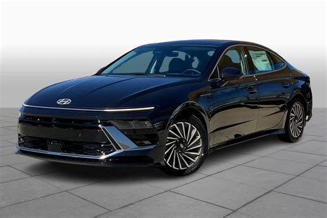 2024 Hyundai Sonata Hybrid Features and Specs | Granite Hyundai