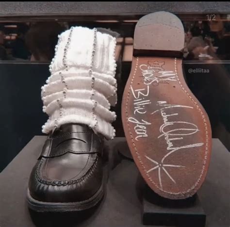 Michael Jackson's shoes👞 | Майкл джексон, Джексон, Смешные фильмы