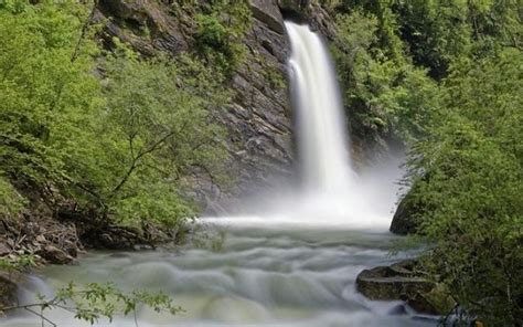 Discover These Hidden Waterfalls In Karnataka On Your Treks | WhatsHot ...