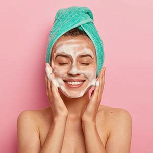 Mamaearth Micellar water foaming makeup remover with rose water and ...